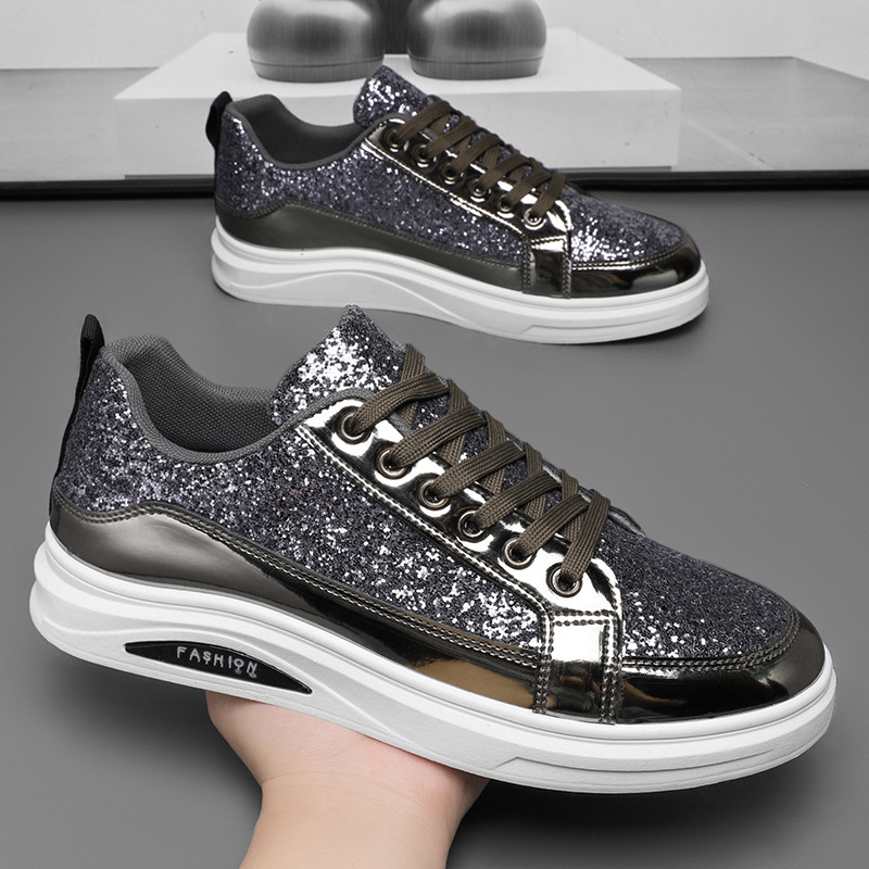 Meeste tossud ümar ninaga, ülaosa mitmekihilise materjaliga, paeltega kinnituvad, madal profiil, lameda kanna