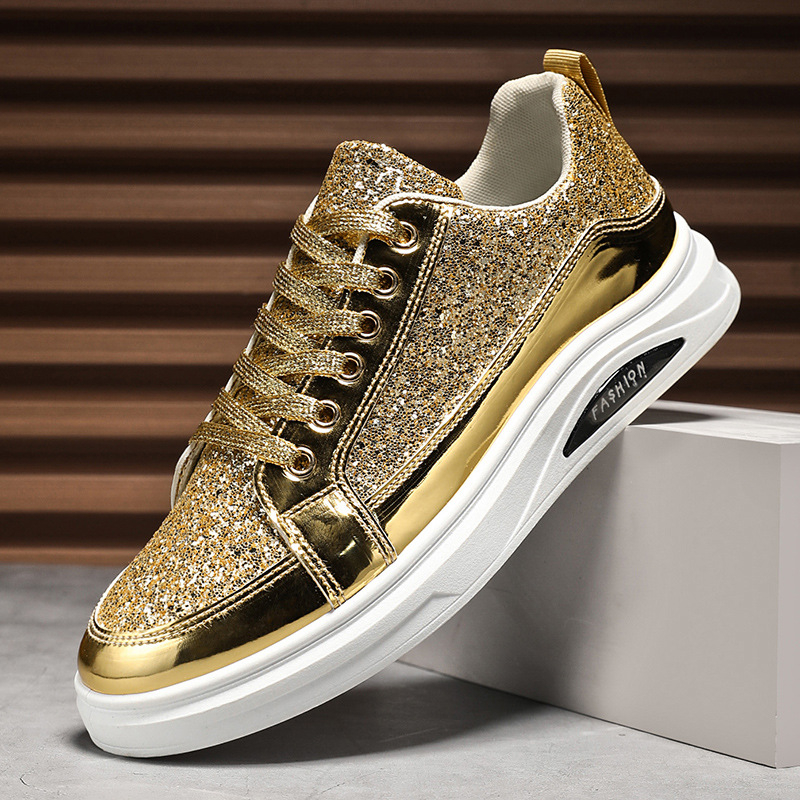 Meeste tossud ümar ninaga, ülaosa mitmekihilise materjaliga, paeltega kinnituvad, madal profiil, lameda kanna