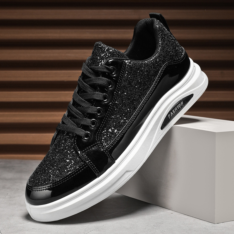 Meeste tossud ümar ninaga, ülaosa mitmekihilise materjaliga, paeltega kinnituvad, madal profiil, lameda kanna