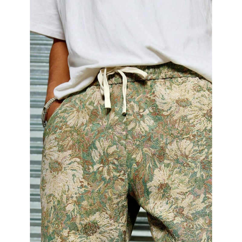 Meeste vabaist lõikega püksid Havai lillemustriga, üheksa kümnendilise pikkusega, puuvillane CVC, kerge venivus