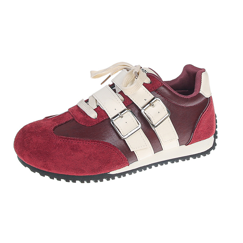 Moteriški kvėpuojantys kasdieniai sportbačiai su mikropluošto + nubuko viršutine, žemas profilio, priekiniai raišteliai, gumine padanga