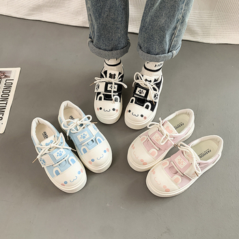 Valged kanvaskingad ümmarguse ninaga, PU ülaosa, paks platvorm, eesmine šnöörimisega