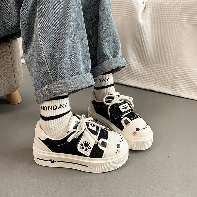 Valged kanvaskingad ümmarguse ninaga, PU ülaosa, paks platvorm, eesmine šnöörimisega