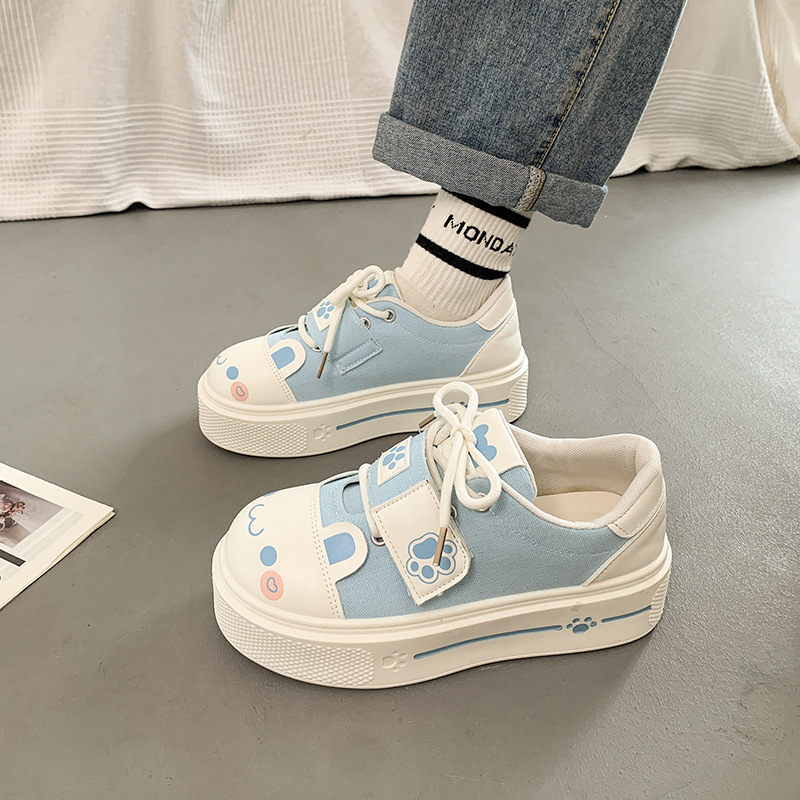 Valged kanvaskingad ümmarguse ninaga, PU ülaosa, paks platvorm, eesmine šnöörimisega