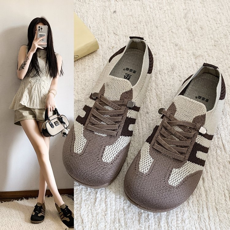 Naiste jooksujalatsid – kerged, hingavad, löögisummutavad ja libisemiskindla kummitaldaga; PU ülemine, ümmargune varba, madal lõpp, ees pitsiga kinnitusega.