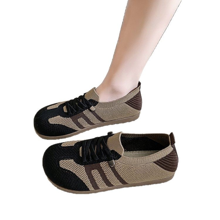 Naiste jooksujalatsid – kerged, hingavad, löögisummutavad ja libisemiskindla kummitaldaga; PU ülemine, ümmargune varba, madal lõpp, ees pitsiga kinnitusega.