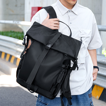 Unisex nylonový batoh, kapacita do 20 l, vhodný pre 13-palcový notebook, nepremokavý