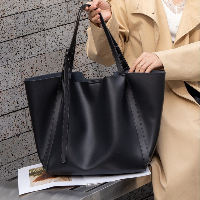 Naiste retro tote kott, tõeline nahk, horisontaalne ruudukujuline kuju, tõmblukuga sulgemine, sisemine zip-korter, vooder polüester-puuvillane