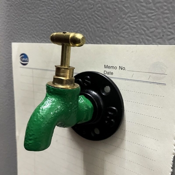 Oceľový magnet na chladničku s kreatívnym retro-priemyselným dizajnom ventilu kohútika; Materiál: železo; Štýl: kreatívny; Darček; vhodný na Vianoce a svadby