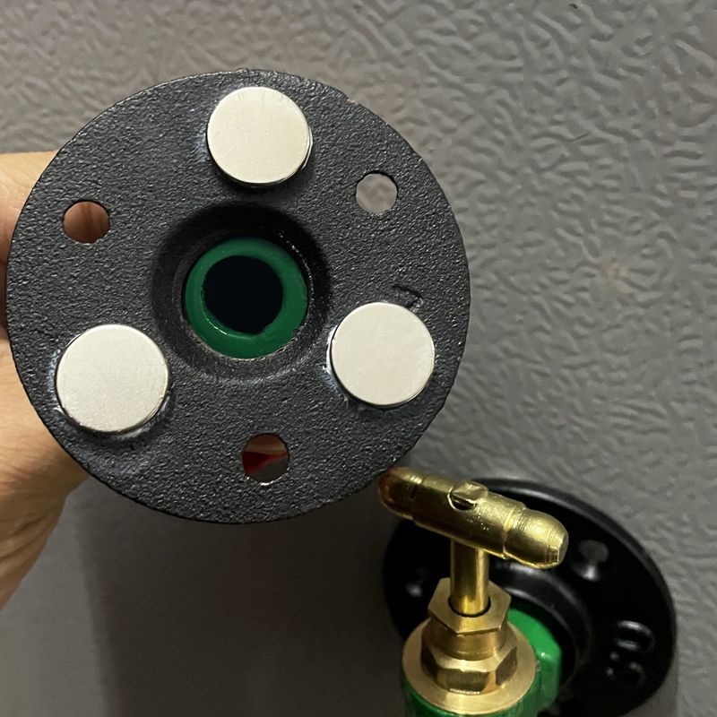 Oceľový magnet na chladničku s kreatívnym retro-priemyselným dizajnom ventilu kohútika; Materiál: železo; Štýl: kreatívny; Darček; vhodný na Vianoce a svadby
