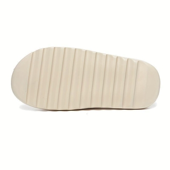 Sandale s otvorenim prstom, oblik prsta poput ribje usta, uzorak lubanje, ovčja koža na gornjoj strani, debela podplat