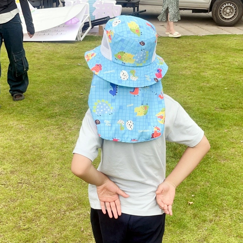 Dječja bucket kapa s printom dinosaura, prozračna mreža, UV zaštita, prošireni rub