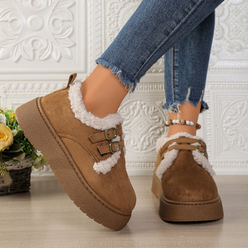 Zimske čizme sa kopčom, vodootporne i tople, gornji dio od velura, gumena potplata, zaobljen vrh