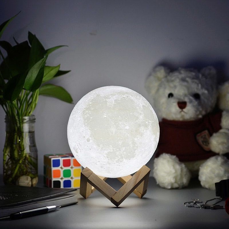 3D noćna lampa s mjesecom – USB napajanje, PVC abažur, dodirni prekidač, inteligentno upravljanje