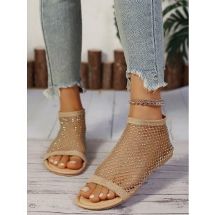 Sandale s jednim remenom – gornji dio od teleće kože najvišeg sloja, gumen potplat, niski klin, japanskog stila