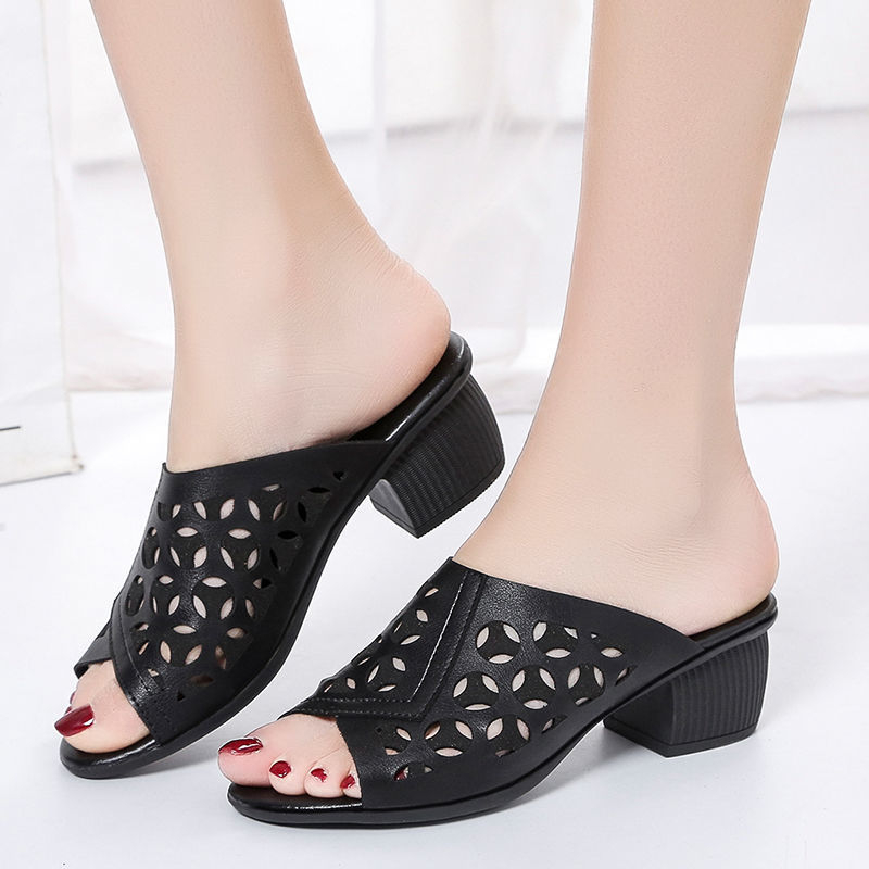 Ženske PU kožne sandale sa srednjom debelim petom, perforiran dizajn za casual nošenje