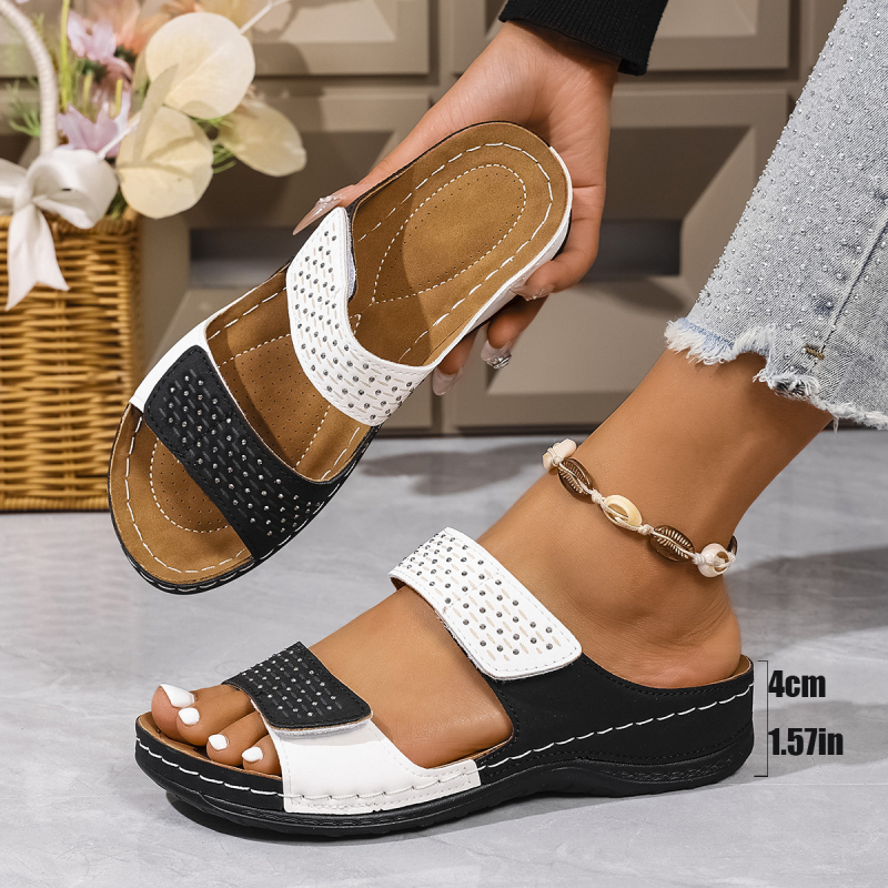 Slip-on basutės su stora padu, PU viršus, guminis padas, piršto forma: žuvies burna, Europos–Amerikos stilius, vasara 2025.