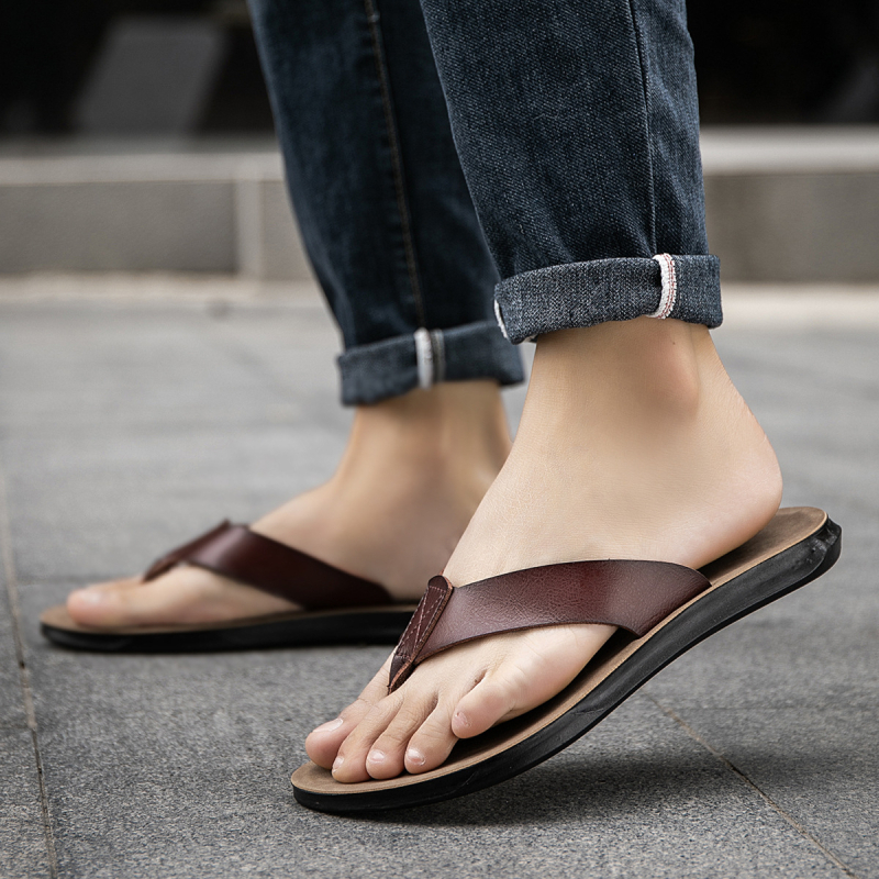 Pánske plážové flip-flopy s Ultrafilm koženým horným dielom, PU podrážka, injekčná technológia, otvorený prst, zapínanie klipom