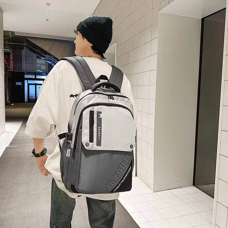 Školský batoh, nylon, objem 20–35 L, odolný voči oderu, zakrivený ramenný popruh (Vydanie: jeseň 2025)