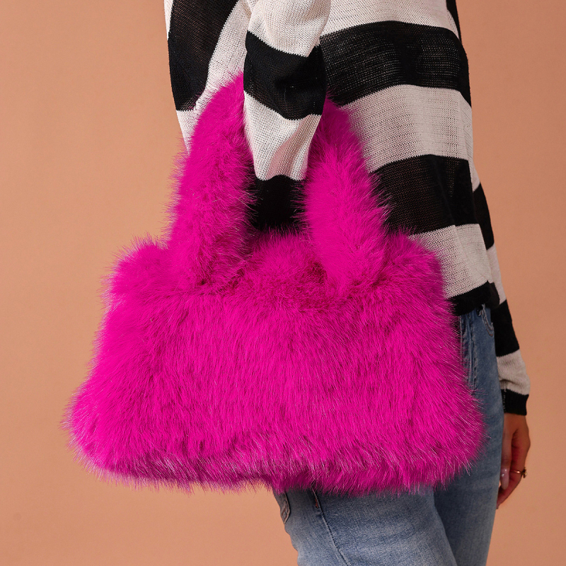 Ženska torba za nošenje u ruci od fleecea — horizontalnog pravokutnog oblika, zatvarač, podstava od poliestera, gradski stil