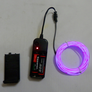 Svetelná sada batériového boxu s 2,3 mm žiarivým káblom, krížovou zrkadlovou konfiguráciou, 3V studené svetlo, lampa bez oslnenia pre atmosféru