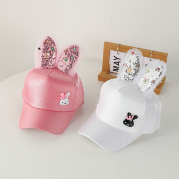 Dječja mrežasta kapa s ušima zeca i šljokicama, široki rub, kupolasti vrh, pamukasto-sintetička tkanina