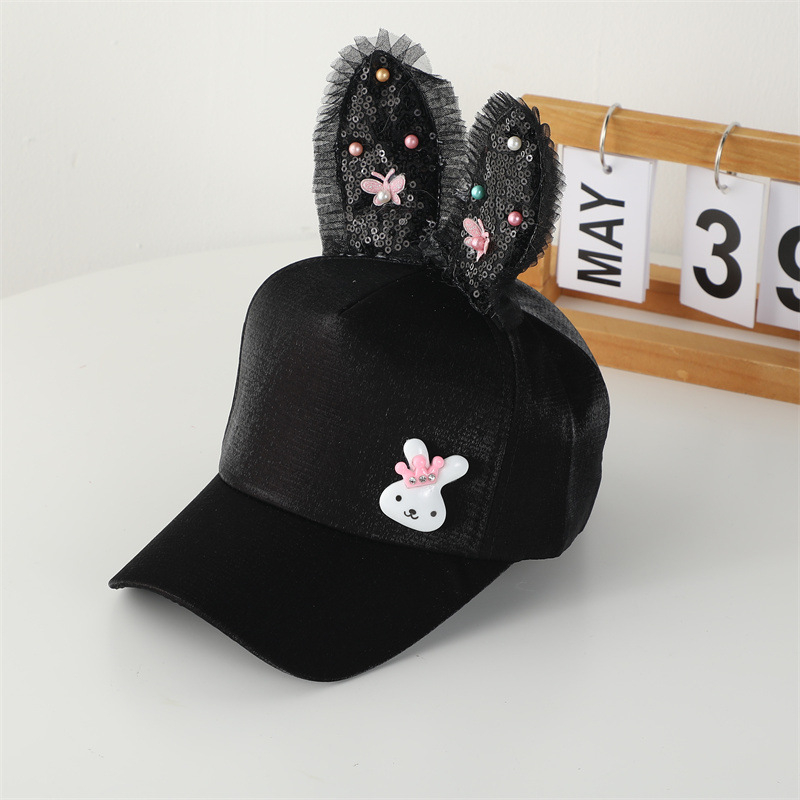 Dječja mrežasta kapa s ušima zeca i šljokicama, široki rub, kupolasti vrh, pamukasto-sintetička tkanina