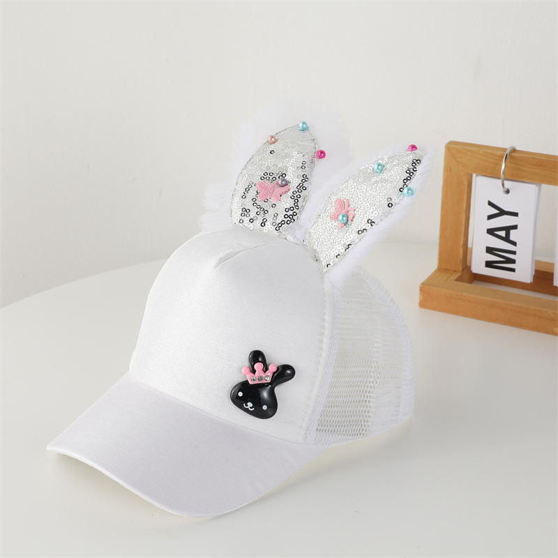 Dječja mrežasta kapa s ušima zeca i šljokicama, široki rub, kupolasti vrh, pamukasto-sintetička tkanina