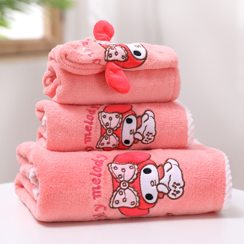 Комплект три кърпи за баня с карикатурна бродерия, 32-нишкова прежда, бродирани, с еднообразно тъкане