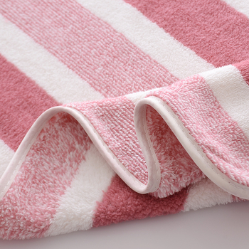 Комплект кърпи за баня и лице от коралов флис, 150D, тегло 80–100 g, подгъв, жакард и Plain weave