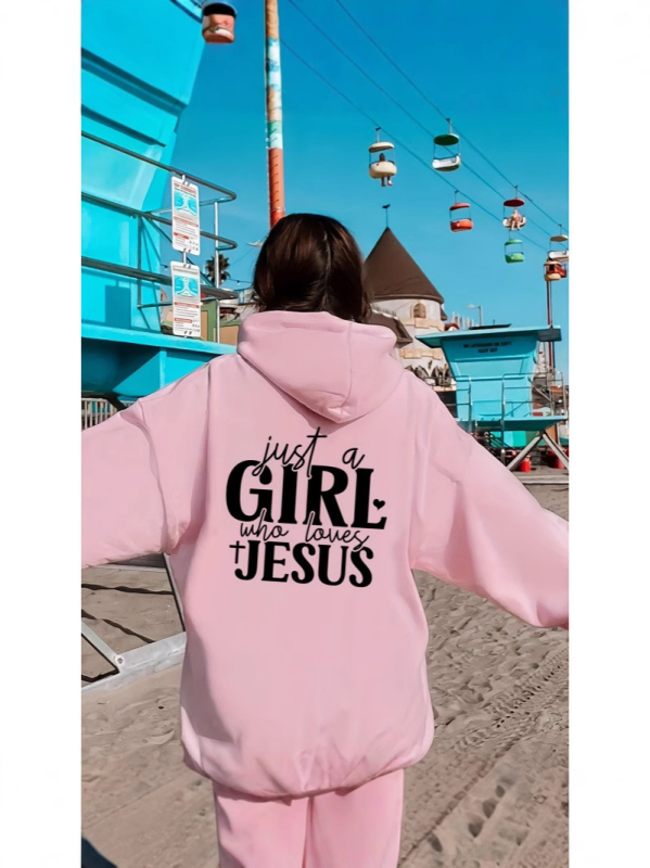 Crna ženska mikina s kapuljom, dugi rukavi, džep kengura, natpis slovima, poliester 95%