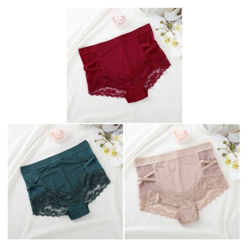 Dámske bavlnené nohavičky s stredným pásom a bavlnou podšívkou v rozkroku (81-90% bavlny)