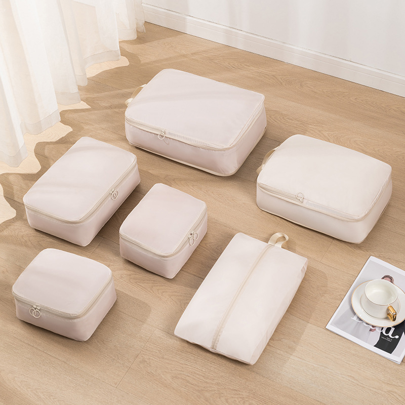 Putna torba QM2024, kubičnog oblika, poliester, višenamjenski organizator za cipele, odjeću i toaletne potrepštine