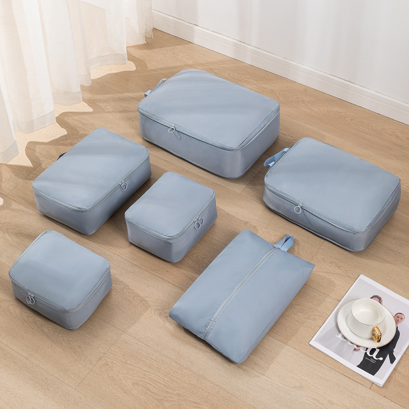 Putna torba QM2024, kubičnog oblika, poliester, višenamjenski organizator za cipele, odjeću i toaletne potrepštine