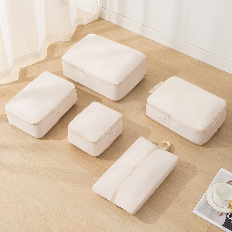 Putna torba QM2024, kubičnog oblika, poliester, višenamjenski organizator za cipele, odjeću i toaletne potrepštine