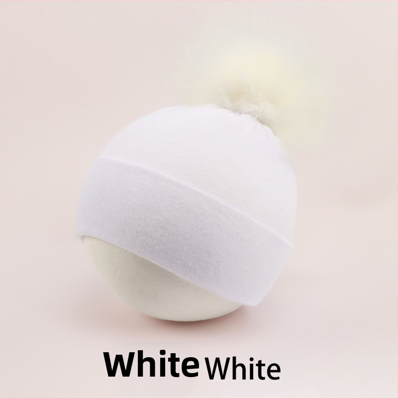 Pulórová čiapka pre deti s kupolovitou vrchnou časťou a okrajom na uši, teplá a vetruodolná, pre vek 0–2 rokov