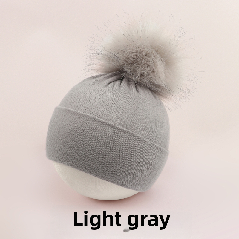 Pulórová čiapka pre deti s kupolovitou vrchnou časťou a okrajom na uši, teplá a vetruodolná, pre vek 0–2 rokov
