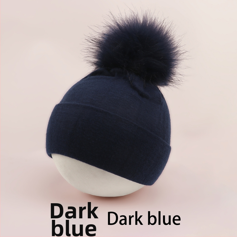 Pulórová čiapka pre deti s kupolovitou vrchnou časťou a okrajom na uši, teplá a vetruodolná, pre vek 0–2 rokov