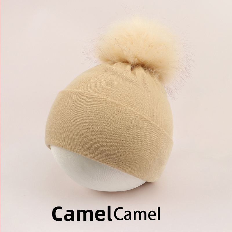 Pulórová čiapka pre deti s kupolovitou vrchnou časťou a okrajom na uši, teplá a vetruodolná, pre vek 0–2 rokov