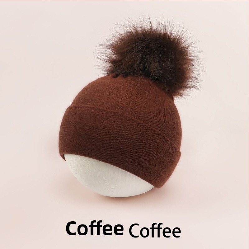 Pulórová čiapka pre deti s kupolovitou vrchnou časťou a okrajom na uši, teplá a vetruodolná, pre vek 0–2 rokov