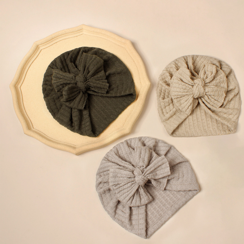 Dječja kapa beanie s vaflnom uzorkom i mašnicom - ručno izrađena, otisnuti logotip, serija Princeza