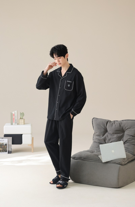 Pánska súprava na spanie z pletenej bavlny (90–95%), golier Turn-down, dlhé rukávy, dlhé nohavice