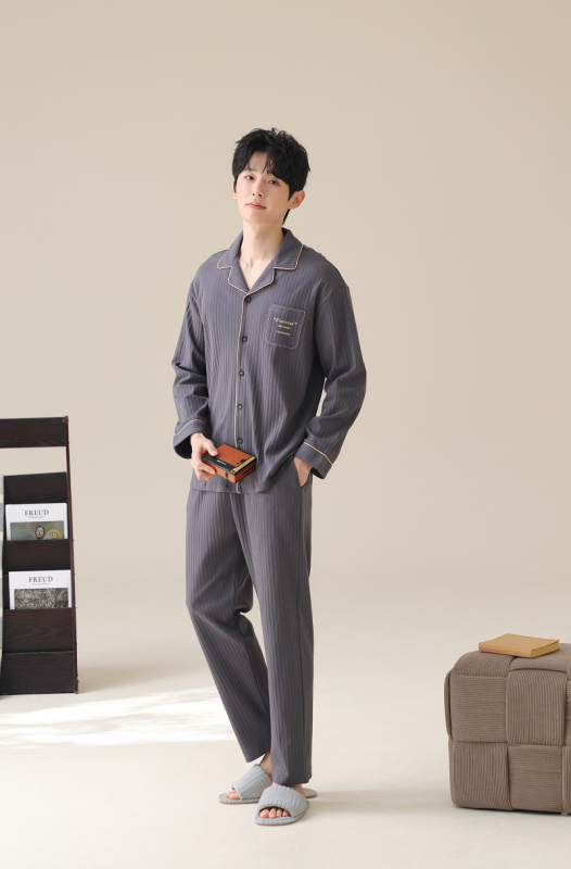 Pánska súprava na spanie z pletenej bavlny (90–95%), golier Turn-down, dlhé rukávy, dlhé nohavice