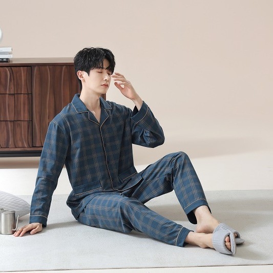 Pánska súprava na spanie z pletenej bavlny (90–95%), golier Turn-down, dlhé rukávy, dlhé nohavice