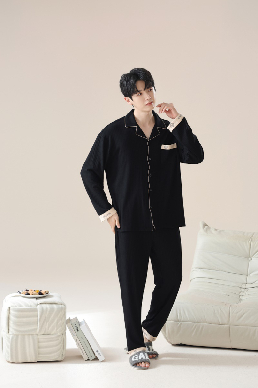 Pánska súprava na spanie z pletenej bavlny (90–95%), golier Turn-down, dlhé rukávy, dlhé nohavice