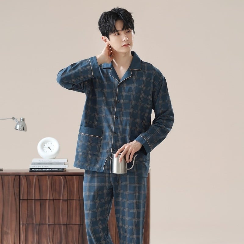 Pánska súprava na spanie z pletenej bavlny (90–95%), golier Turn-down, dlhé rukávy, dlhé nohavice