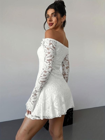 Dámske tričko s odhalenými ramenami, dlhé rukávy, kontrastná krajka, bočný rozparok, materiál z králikovej srsti, jar 2025