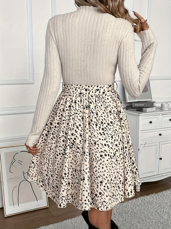 Polüesterkleit lillemustriga, kõrge kaelus, pikad varrukad, A-line lõige