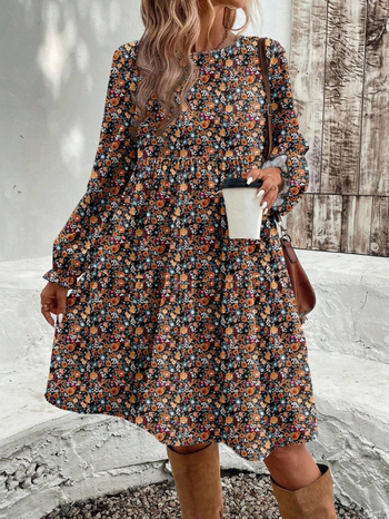 Midi-pikkusega A-line kleit laternvarrukatega, ümara kaelusega, trükimuster