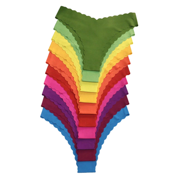 Naiste aluspüksid nailonist kiud, kudumine, Ühtlane muster, keskmise kõrgusega talje, kroogu vooder puuvillane (Põhja materjal: Nailon; Kudumine: Kootud; Muster: Ühtlane; Talje kõrgus: Keskmine; Kroovooder: Puuvill)